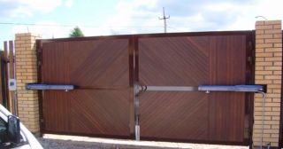 Купить распашные ворота из сэндвич-панелей Колпино, цена от 2749 руб.